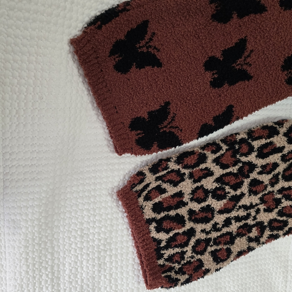 POL Color Block Leopard/Butterfly Sweater. - Picture 7 of 8